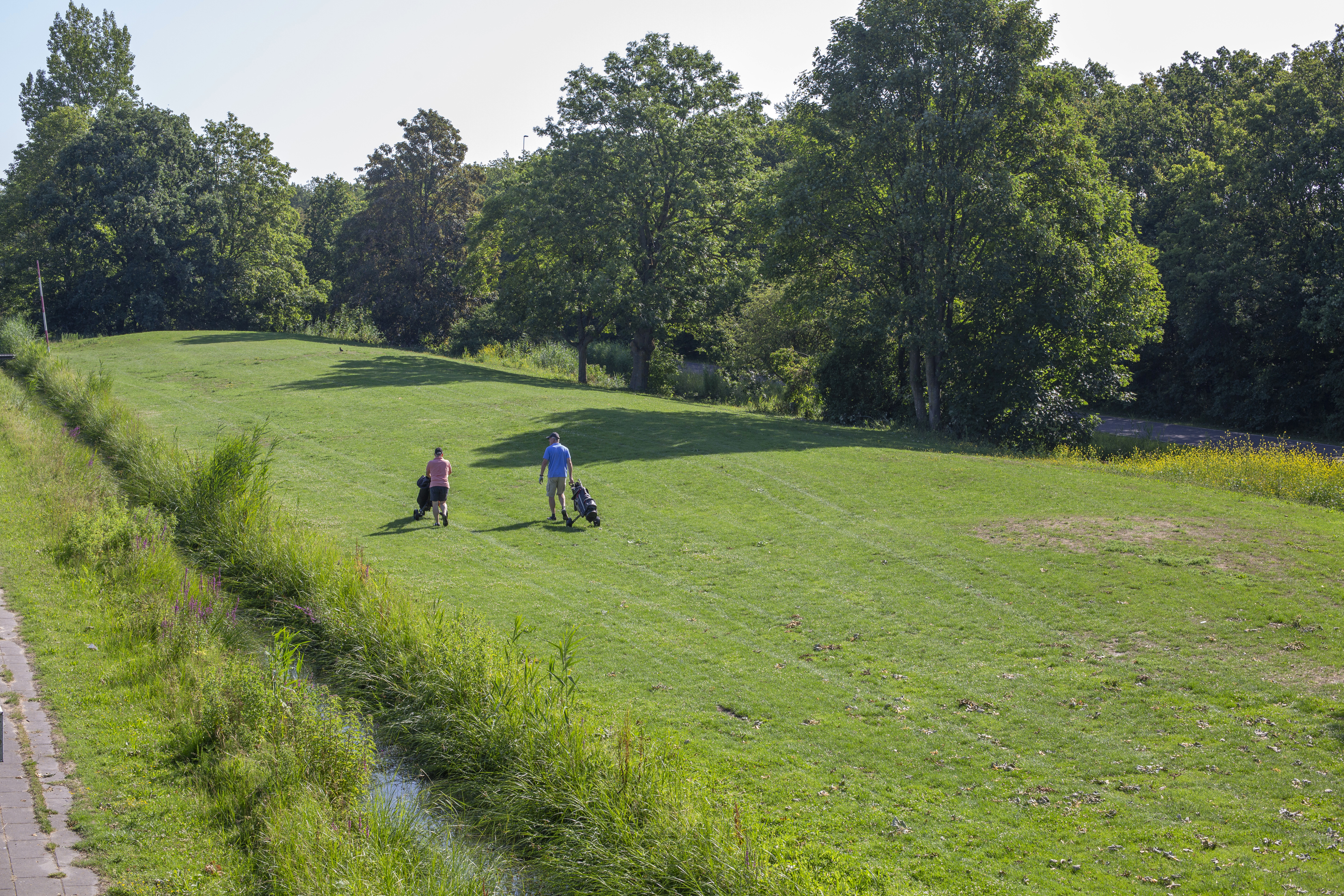 Wat kost een greenfee tegenwoordig? Dit zijn de duurste en goedkoopste golfbanen van Nederland
