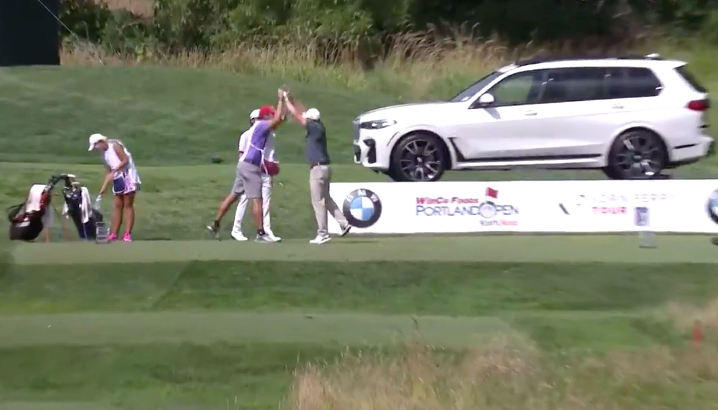 Hole-in-one: raak maar toch mispoes...