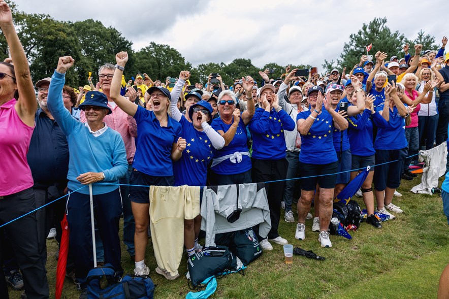 Fans juichen voor Team Europe