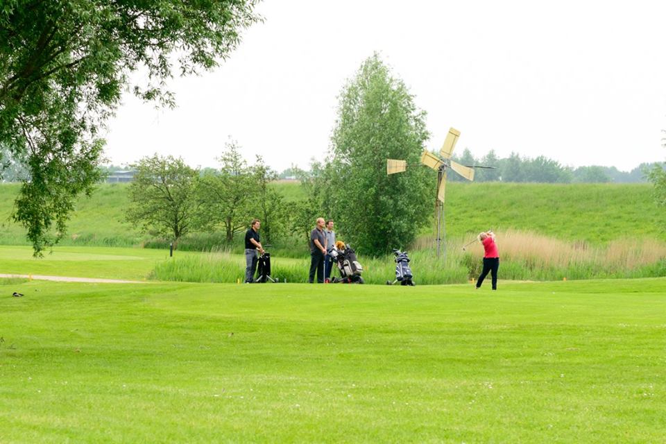 Golf voor War Child op Golfbaan Naarderbos • Golf.nl - GOLF.NL