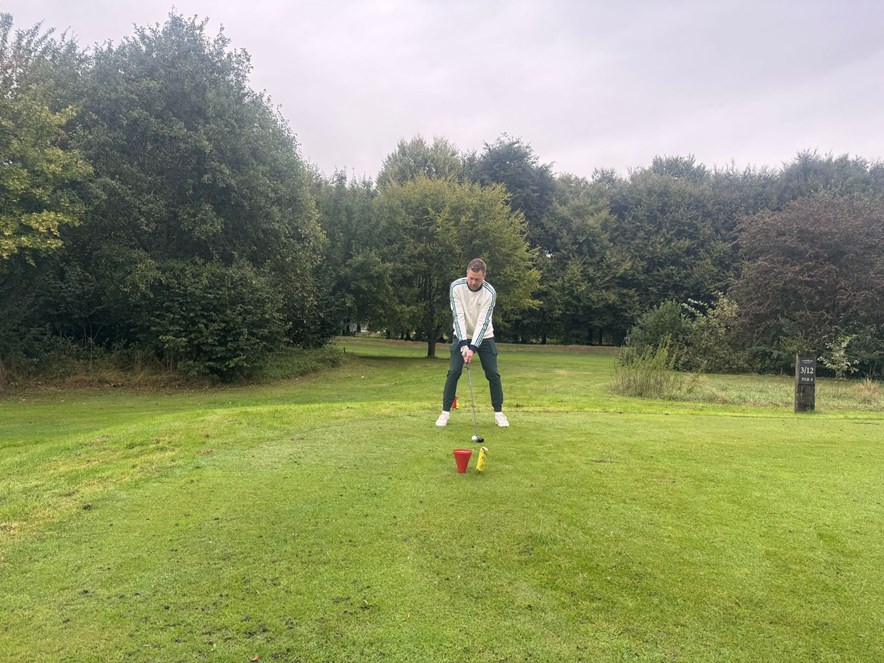 Roy slaat af in ronde met broertje en vader