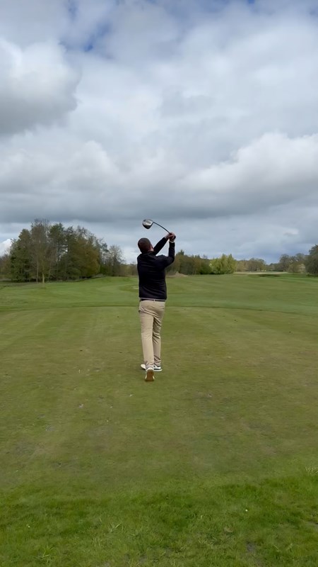 Roy knalt door barrière heen in Zwolle