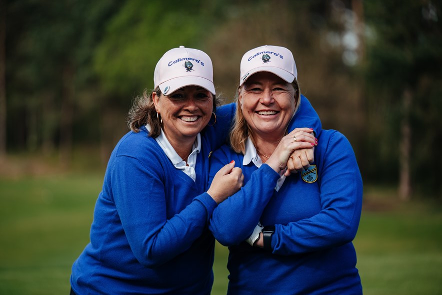 Queens on the green team donkerblauw