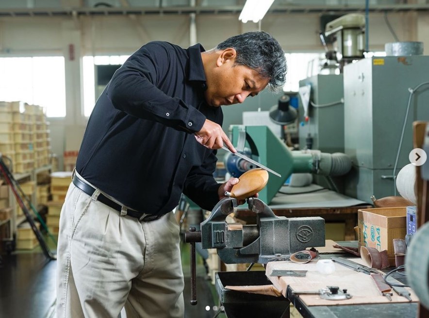 de Honma takumi aan het werk