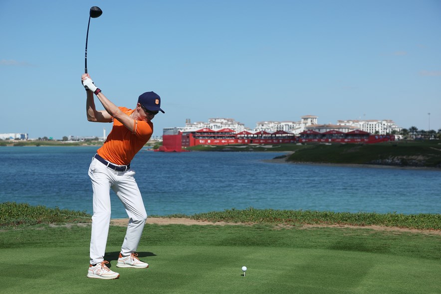 Daan Huizing op Yas Links in Abu Dhabi