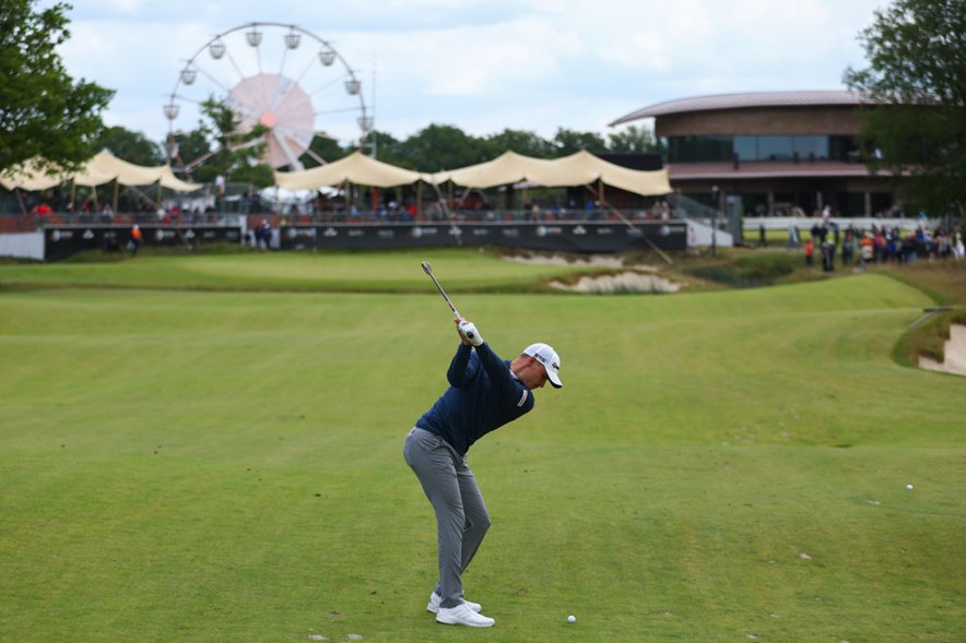 Rasmus Højgaard op hole van Bernardus