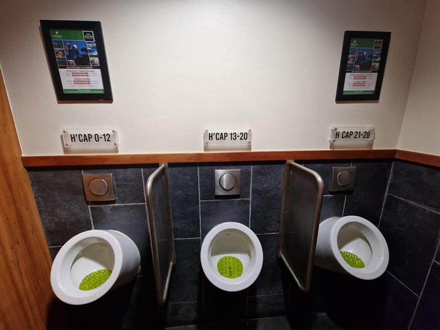 Het Toilet op een golfbaan in Portugal
