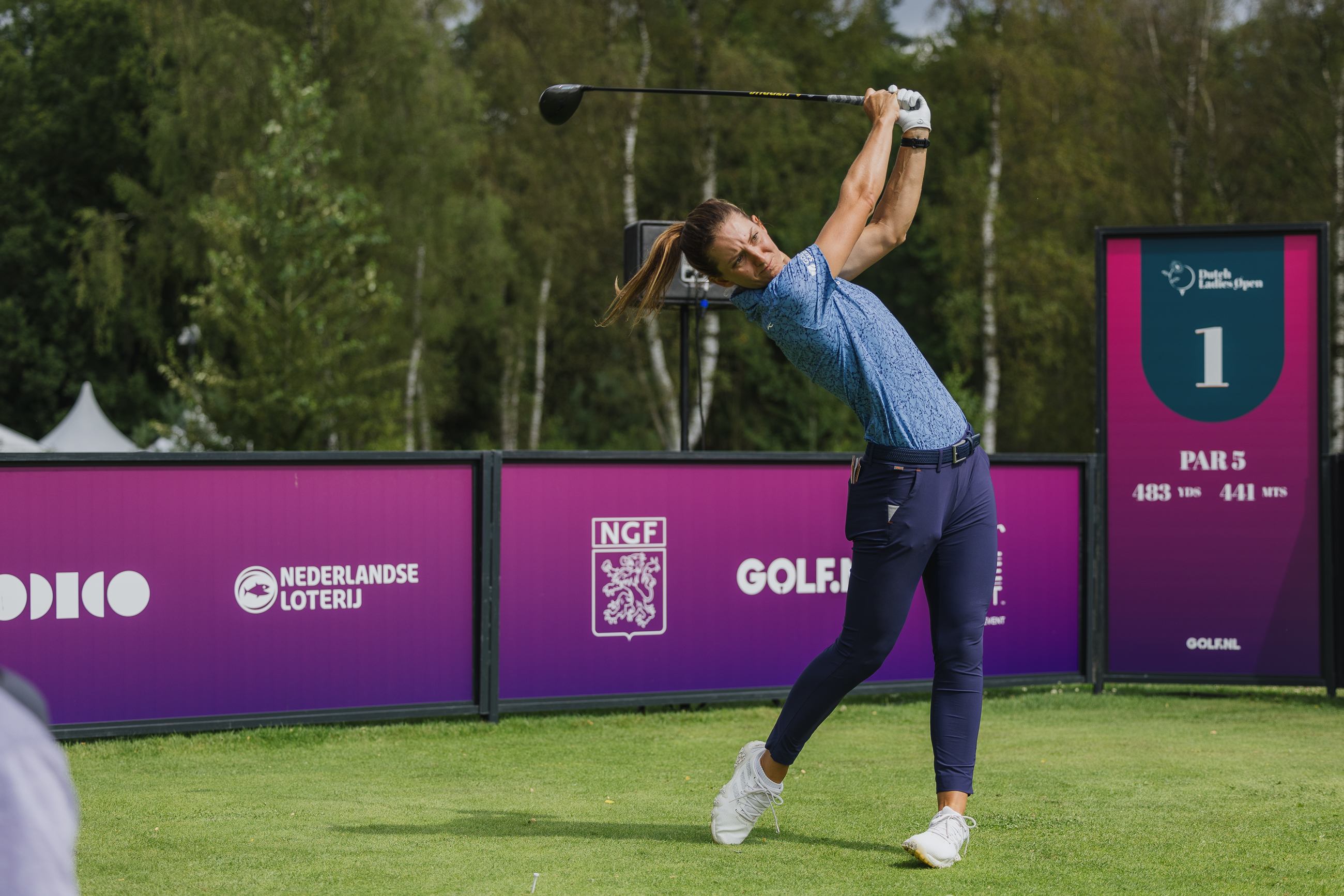 Beeld: Approach the green / Edwin Vermaas