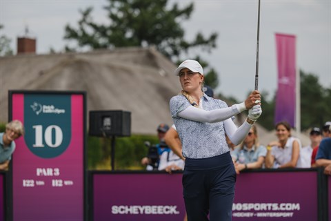 Beeld: Approach the green / Edwin Vermaas