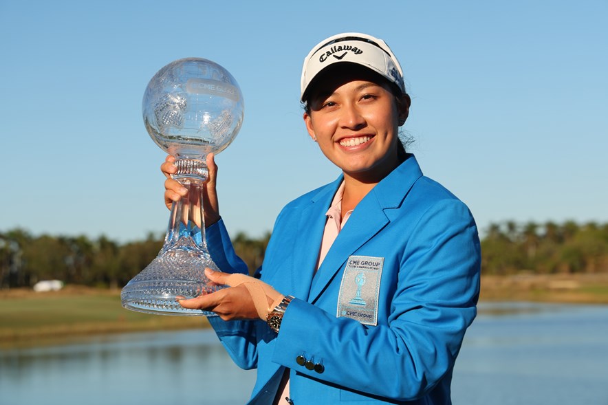 Jeeno Thitikul of Thailand poses with the trophy after winning the CME Group Tour Championship 2024