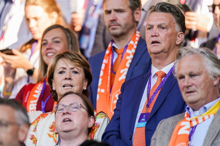 Louis en Truus van Gaal zijn dertig haar getrouwd en vertellen over de passie van Louis GOLF! en waarom Truus het nog niet doet. Een gesprek vol humor en liefde