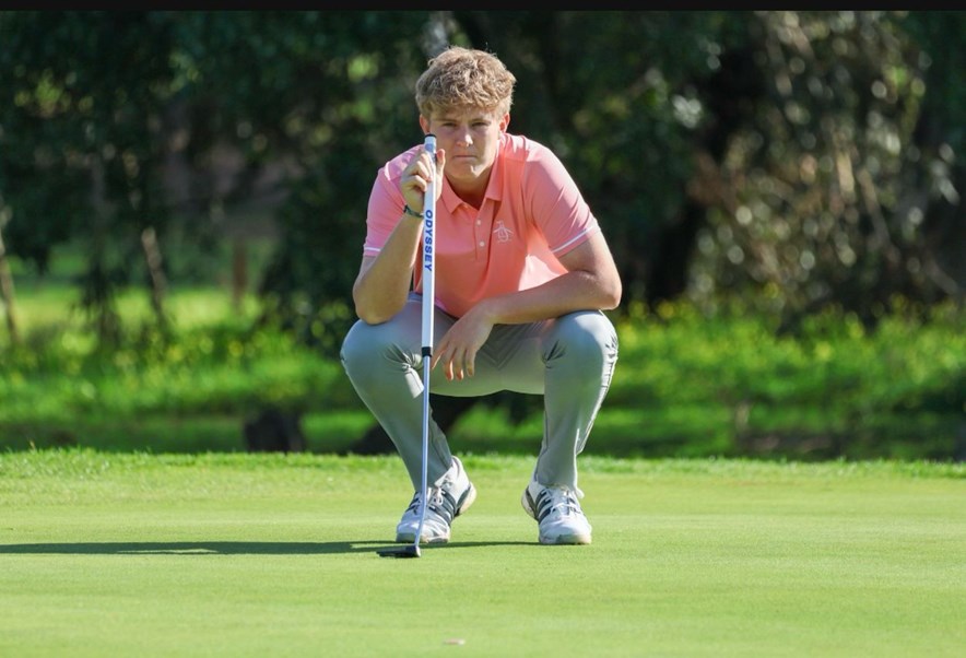 Björn Driessen op de green