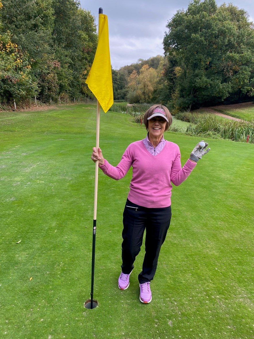 Lyn Parry hole-in-one 
