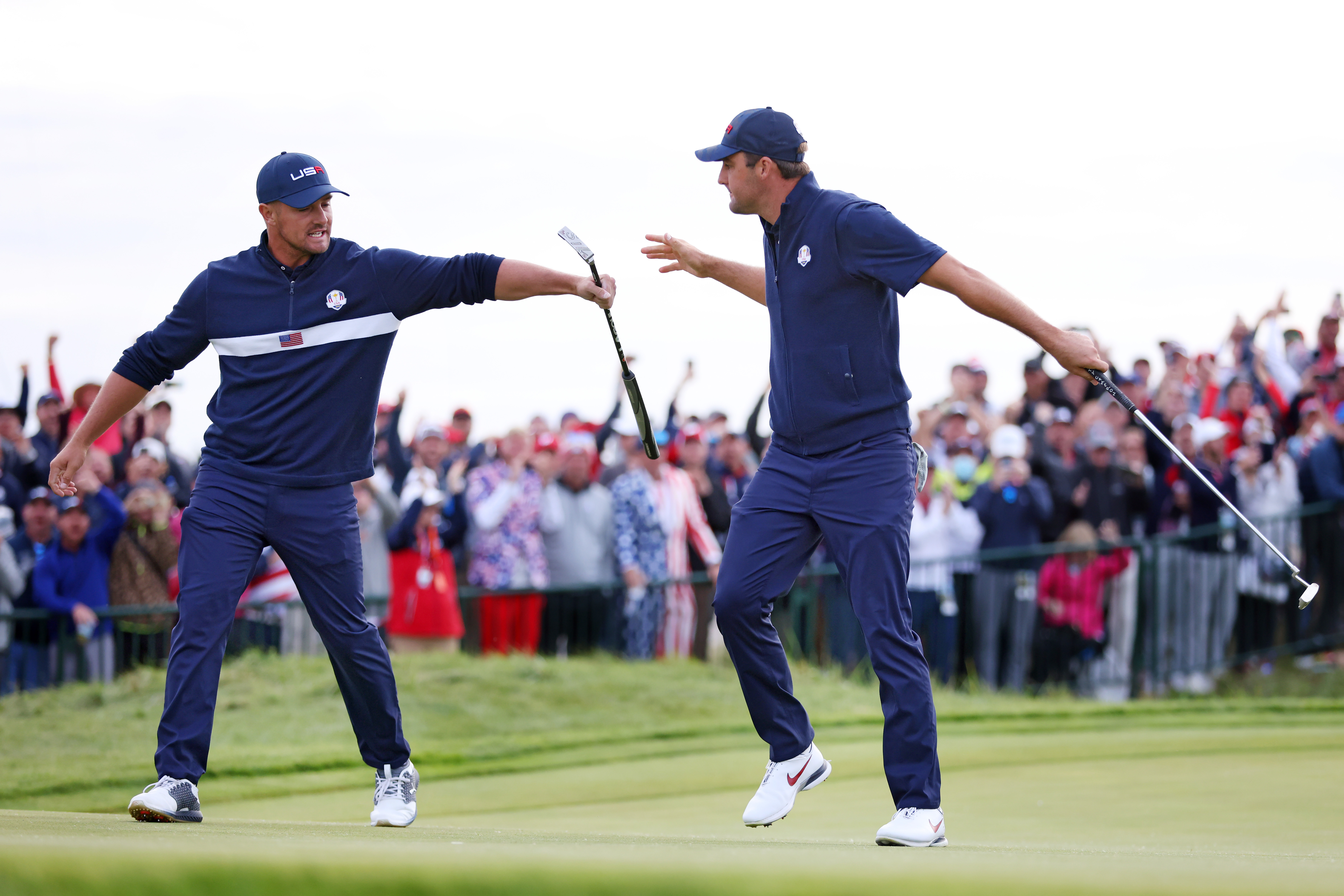De Amerikaanse topgolfers Bryson DeChambeau en Scottie Scheffler tijdens de Ryder Cup van 2021