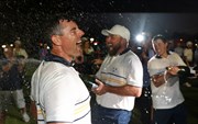Rory McIlroy en Shane Lowry met champagne