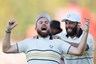 De Ierse topgolfer Shane Lowry maakte de winnende putt in de Ryder Cup 2025