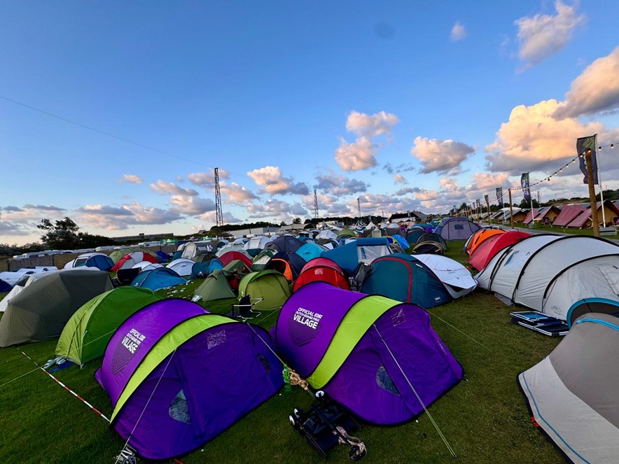 Tenten camping The Dunes formule 1