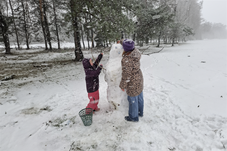 Sneeuwpret op de Rosendaelsche Golfbaan