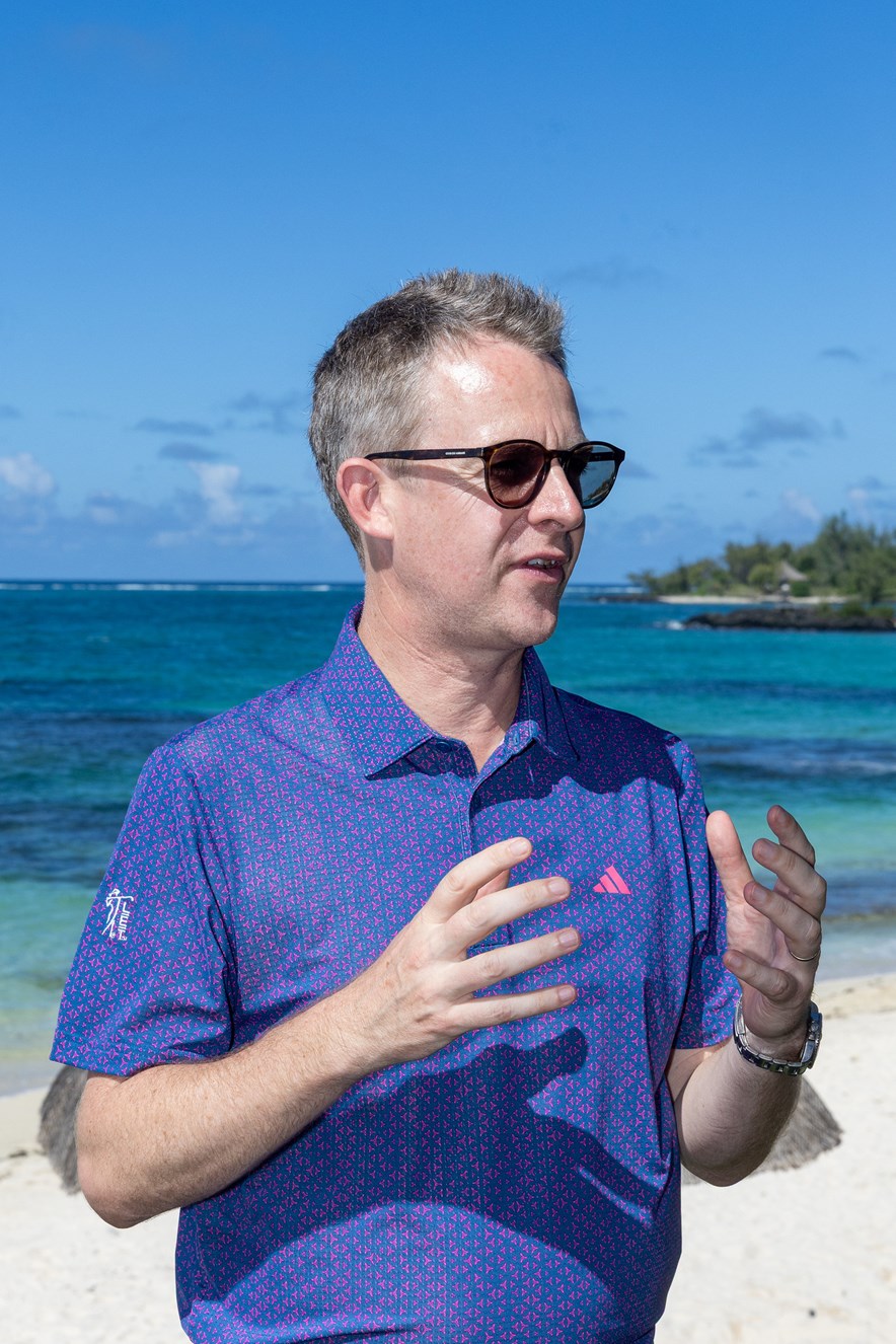Tom Phillips, CEO van de LET