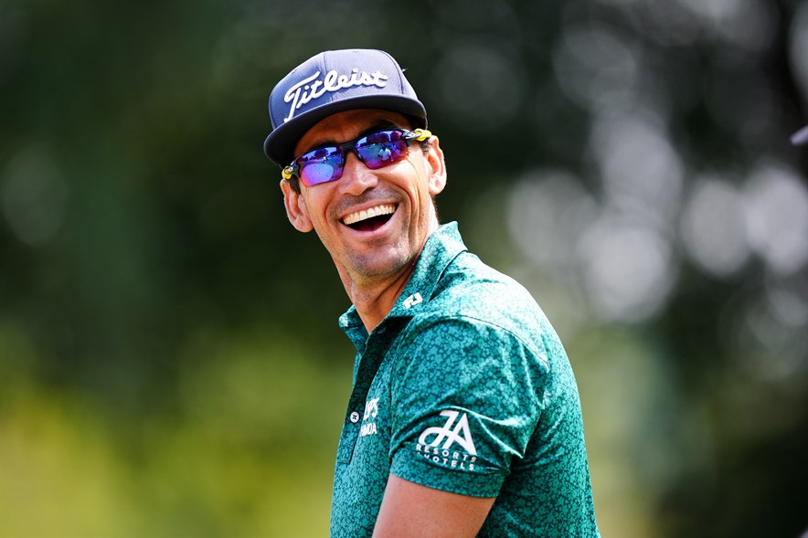 Rafa Cabrera-Bello speelt met de ijzers van Adam Scott