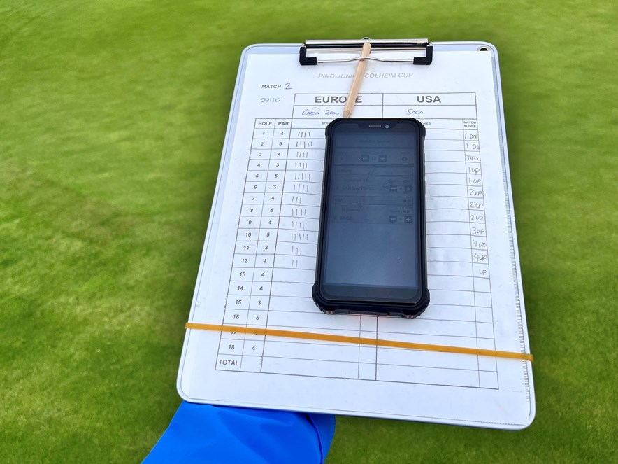 Scores bijhouden tijdens PING Junior Solheim Cup