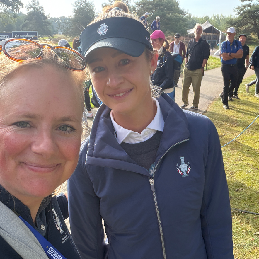 Selfie Eefje en Nelly Korda