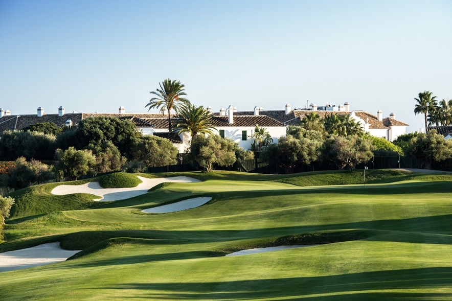 de golfbaan van finca cortesin