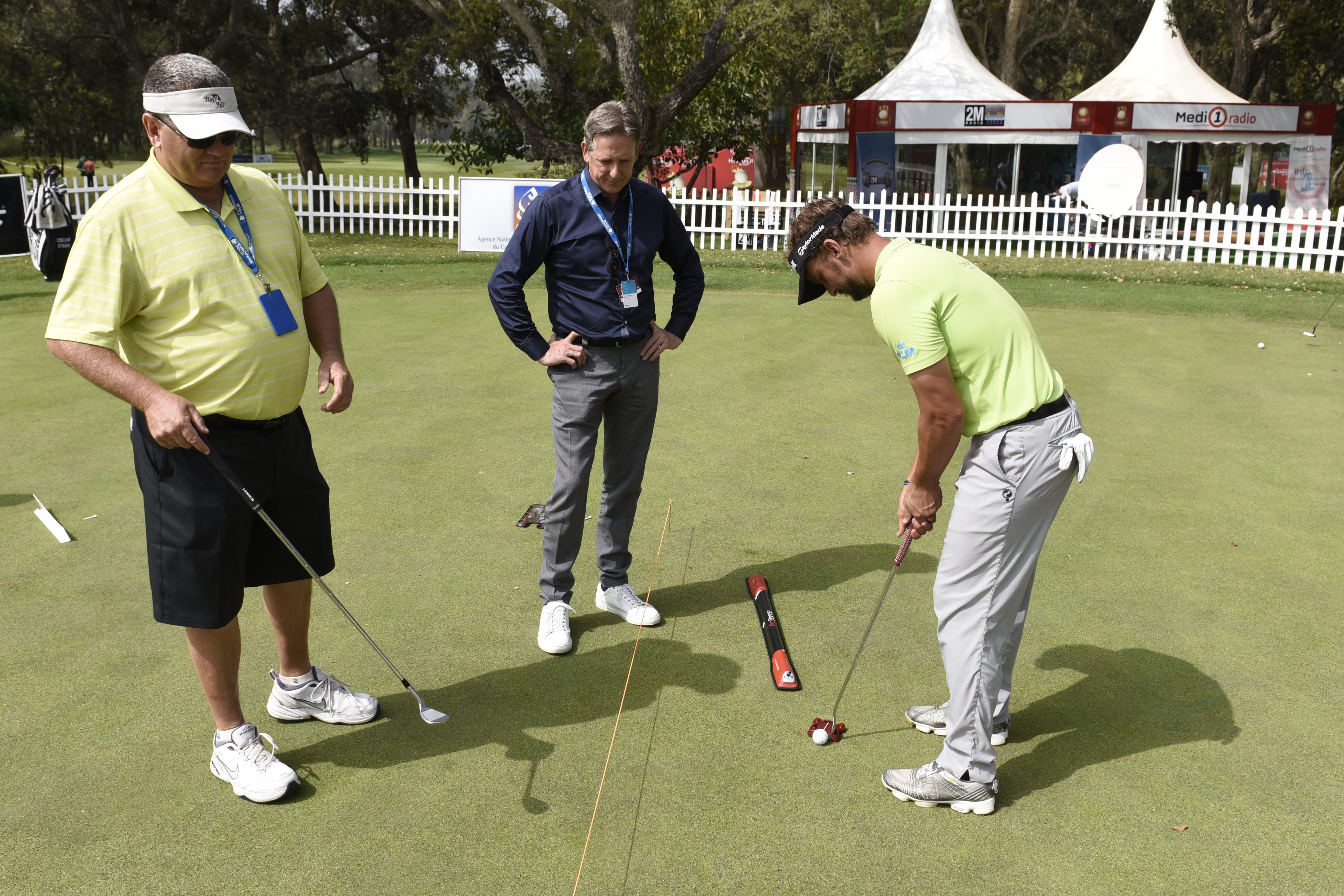 Luiten met nieuwe putter