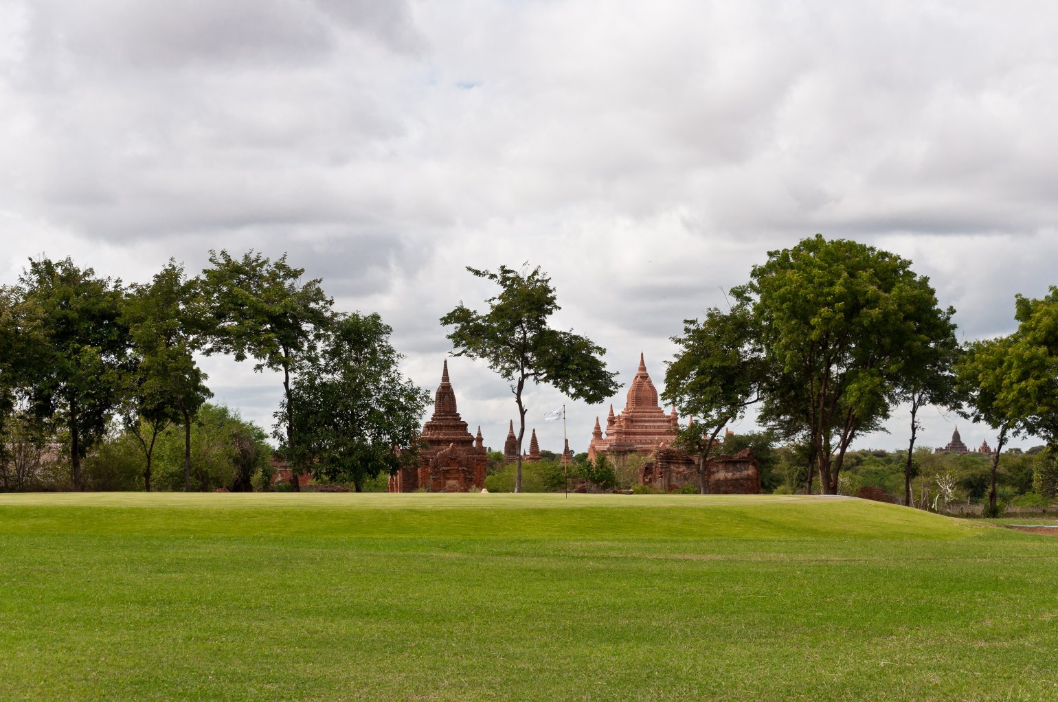 Bagan Golf Resort