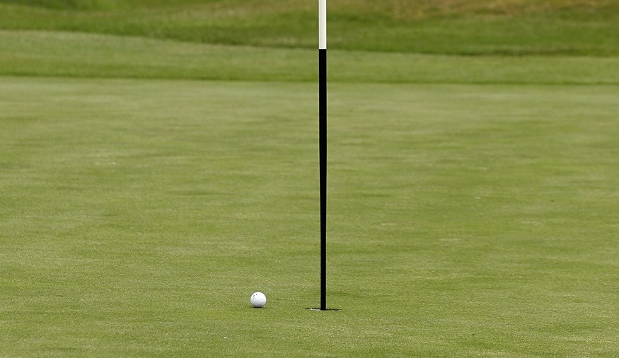 bal op green golf