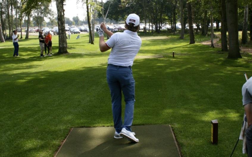 Eddie Pepperell bij de opening van de Yellow Course