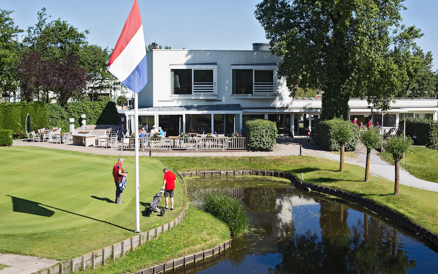 Clubhuis en restaurant van Golf Centrum Noordwijk