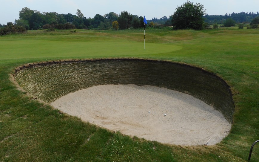 potbunker op golfbaan Heelsum