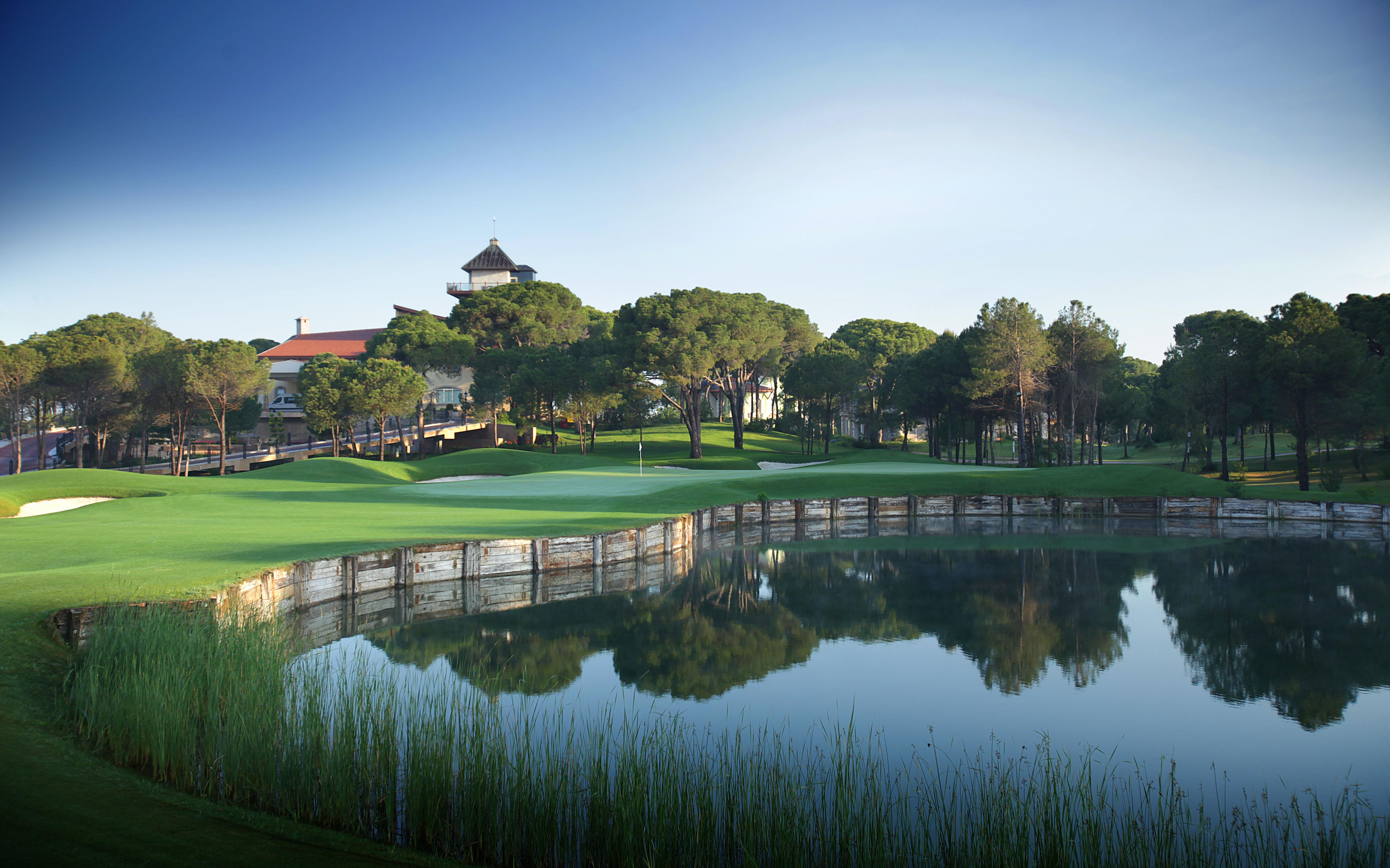 The Montgomerie Maxx Royal