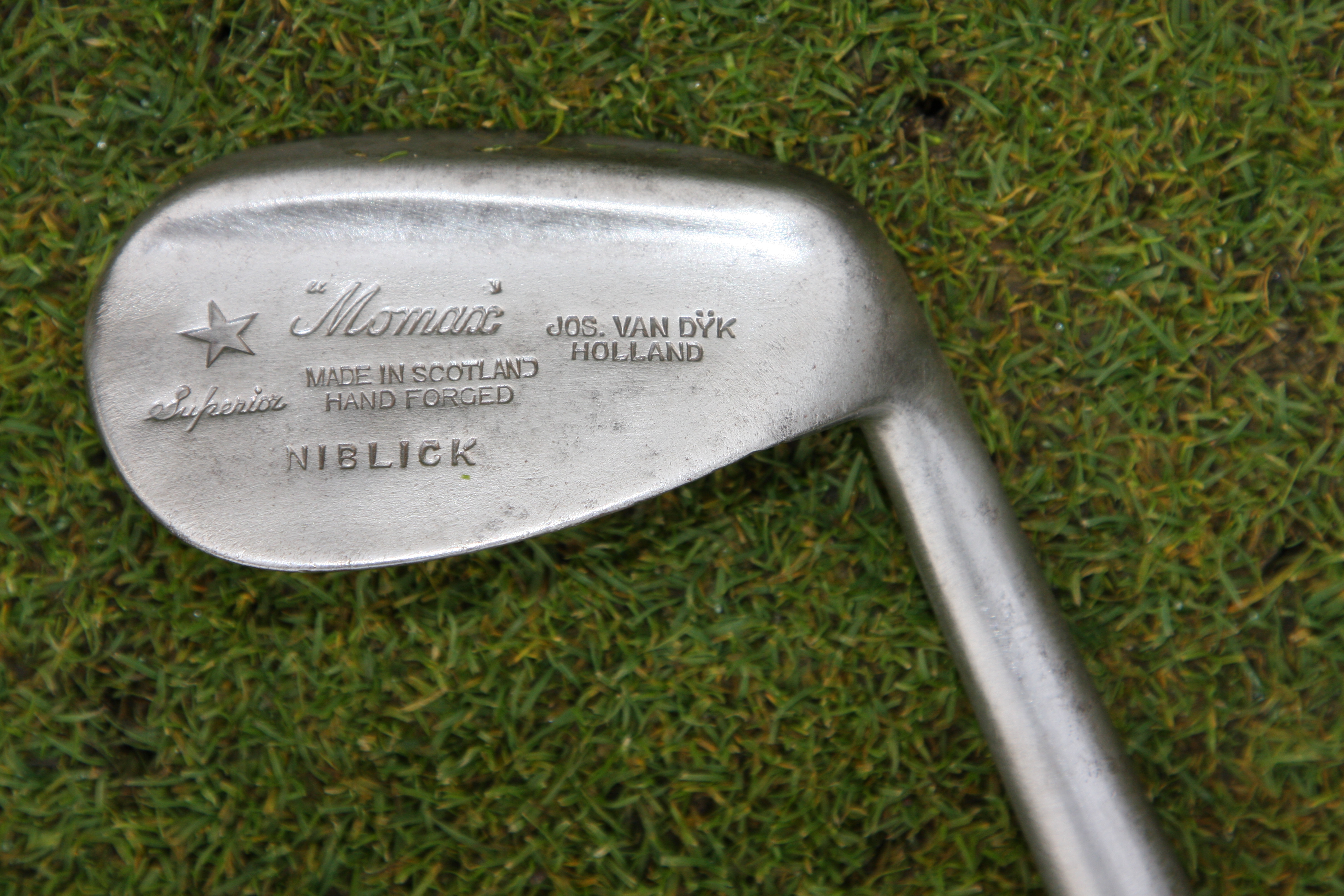 Een niblick van Jos van Dijk