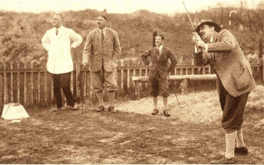 E. Michiels, O'Connor, Van Waveren, en Ramshaw in de competitiewedstrijd Haagsche-Kennemer in 1924.