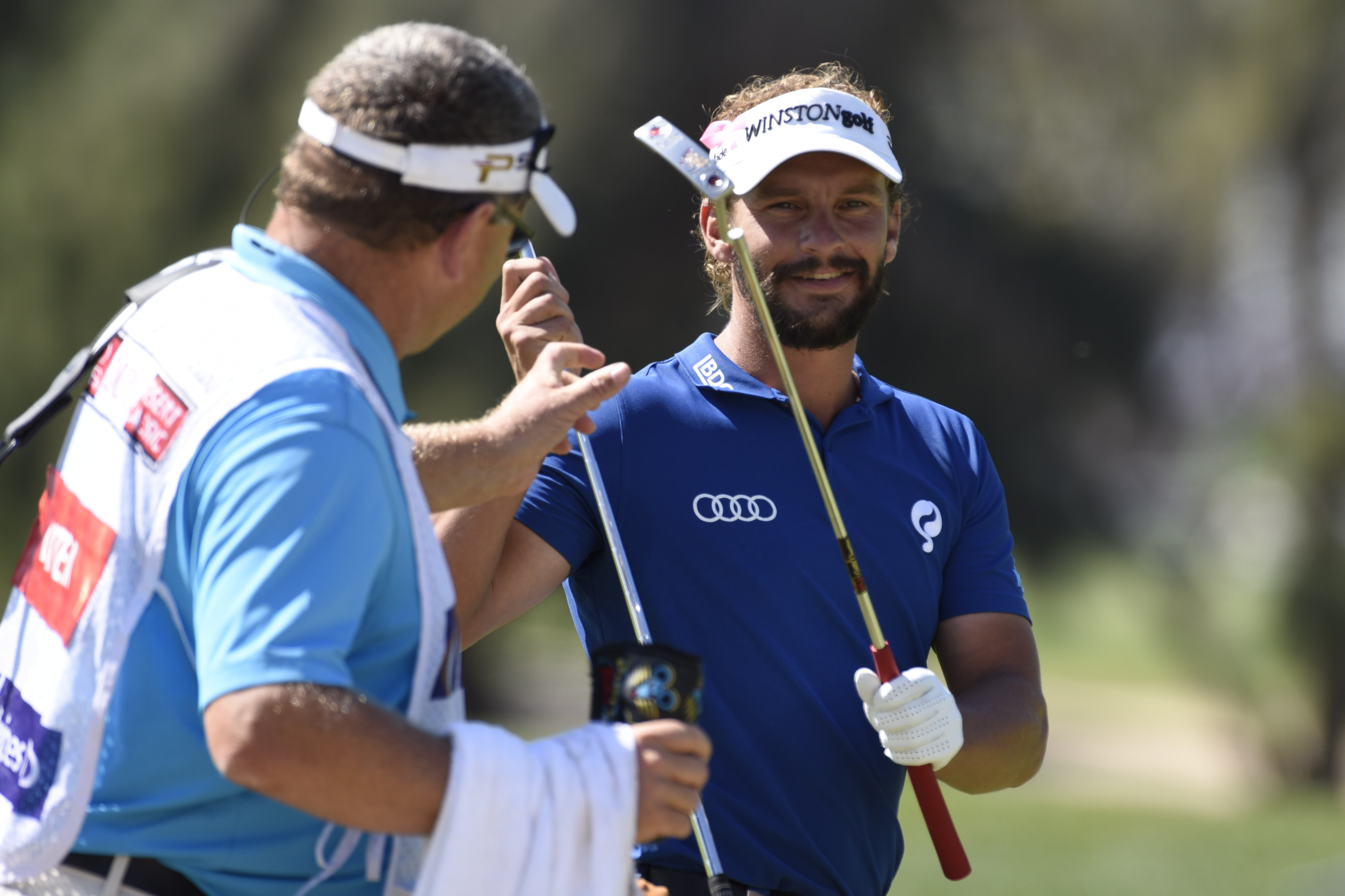 Joost Luiten noteerde op dag 3 van de Dubai Desert Classic een 67(-5) en speelt zondag wederom mee voor de overwinning.