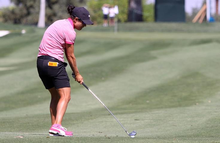 Dewi-Claire Schreefel