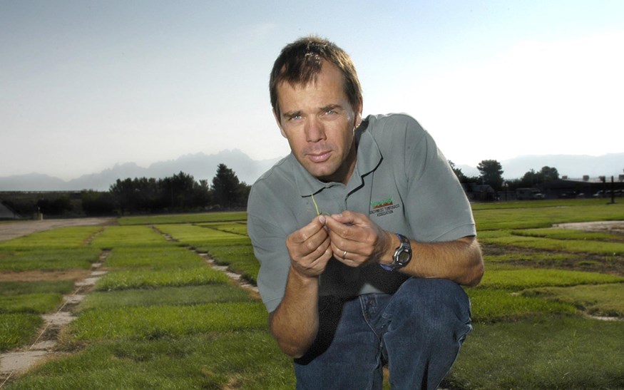 Professor dr Bernard R. Leinauer tot Buitengewoon Hoogleraar Turfgrass Ecology